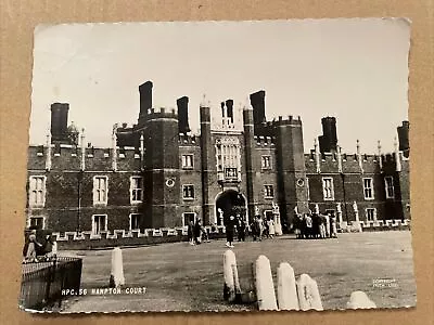 Vintage Hampton Court Black & White Postcard. • £1.49