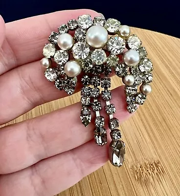 Vintage 1960’s Moon & Stars Rhinestone Brooch 2x2” • $14.99