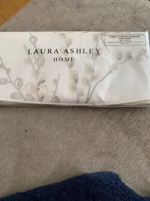 Laura Ashley Tie Backs Pussy Willow Off White/Dove Grey • £10