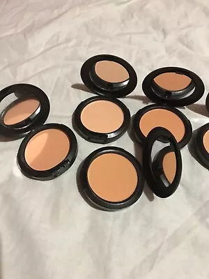 £8 • Buy Mac Studio Fix Powder Plus Foundation 15g - NC20