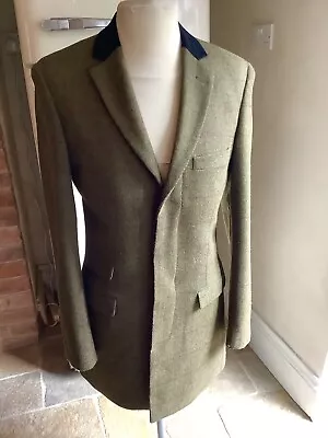 Mens Rich Wool DOBELL Tweed Style Covert Style Coat Velvet Collar 36” • £39.99