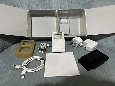 £550 • Buy Apple Ipod 2nd Generation. White, 20GB. Mint Condition With Box And Accessories.
