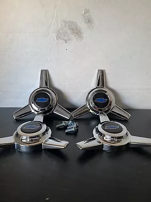 (4) 3 Bar Spinners Bolt Stud Mount Knockoff Center Capsbbc • $65.99