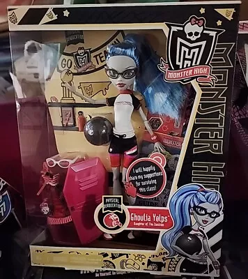 Monster High Physical Deaducation Ghoulia Yelps Doll Mattel 2011 NIB • $89.99