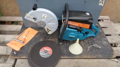£450 • Buy MAKITA - PETROL FLOOR SAW - DPC 6430 - 64cc - VERY LITTLE USE FROM NEW 