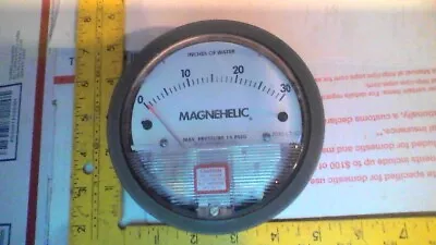 Dwyer 2030-LT-IC Magnehelic Differential Press. Gauge 0-30 WC LOOKS TO BE UNUSED • $19.18