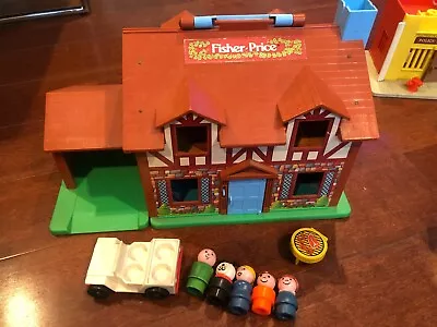 Vintage Fisher Price Little People Doll Tudor House With Accessories #952 • $39.97