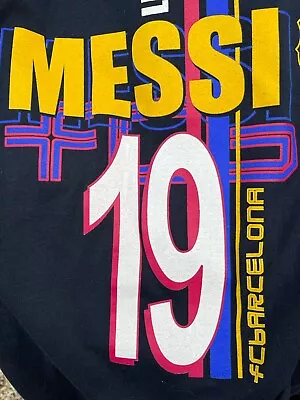 VTG Lionel Messi #19 FCB Barcelona Futbol Club Graphic T-Shirt Size L • $29.99