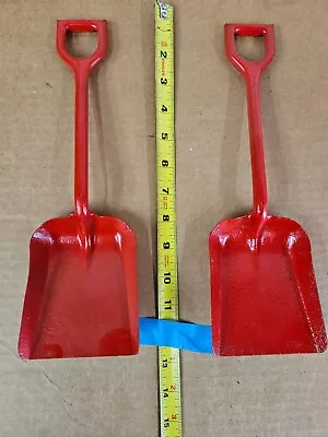 2 Tin Sand Shovel  Beach Toy Metal Vintage M • $31.99