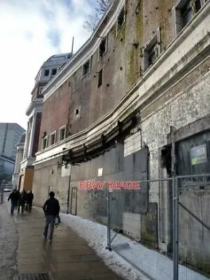 Photo  Frontage Of Disused Bradford Odeon Cinema Prince's Way • £1.80