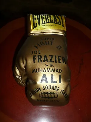 Boxing! Joe Frazier Vs Muhammad Ali 2 Signed Gold Boxing Glove. • $495