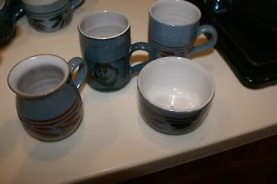 Vintage BRIXHAM WELL HOUSE Pottery  LOT OF 3 CUPS AND 1 MINI BOWL • $25