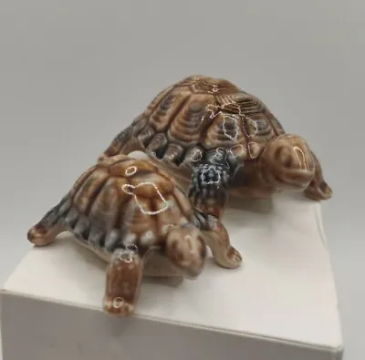 Wade Whimsey Pair Of Tortoises Large And Small Raised Markings • £8.50