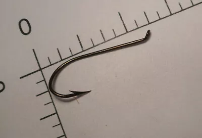 MUSTAD HOOKS #2 SALMON FLY TYING Kendal KIRBY TURNED UP TAPERED EYE BRONZED 3980 • $13.99