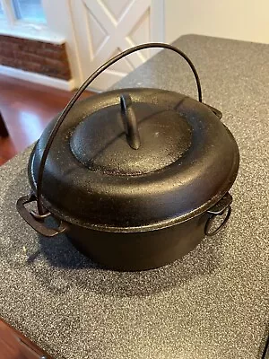 Vintage Favorite Piqua Ware Cast Iron 8 D Dutch Oven Smiley With Trivet Lid Bail • $199.99