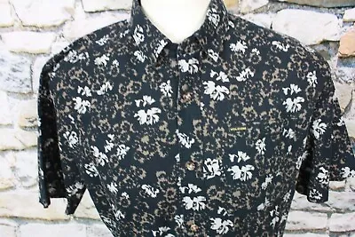 VOLCOM Men's Shirt Colorful Flower Pattern On Black Cotton Short Sleeve XL • $19.97