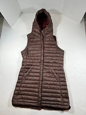 Women’s Mountain Hardware Pack Down Vest Sz S • $50