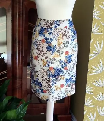 Monsoon Size 8 Floral Patterned Pencil Skirt • £2.50