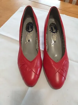£15 • Buy Vintage Equity UK 8 ,  Ladies Red Leather Mid Heel  Court Shoe,