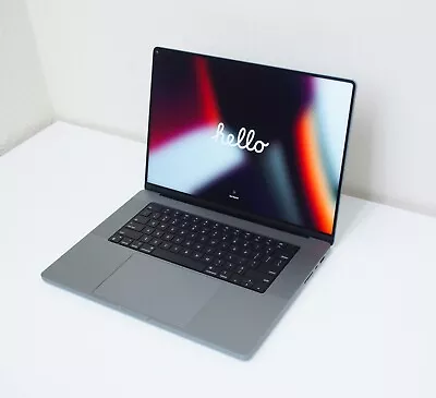 $1779 • Buy Apple MacBook Pro 2021 16 Inch 3.2 GHz M1 Pro 10-Core 1TB SSD 16GB RAM 16C GPU