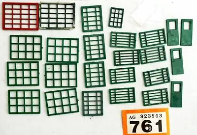 #761 Spare Green Windows For Hornby Dublo Plastic Engine Shed Goods Depot Etc • £31