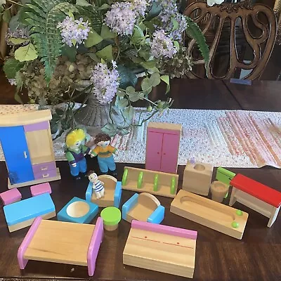 $34.97 • Buy Lot Of Wood Dollhouse Furniture, Plan Toys, Ryan's Room 2 Family Members W Baby