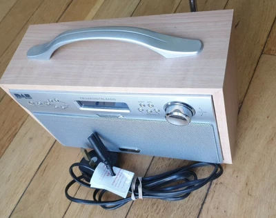 £18.90 • Buy Red DAB FM Alarm Radio 583 229 Wooden Finish. Working