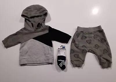 38. Baby Boy Clothes Bundle 000 Jumper Track Pants Bonds New Socks 0 - 3 Mo Pack • $7