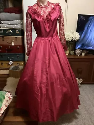 Genuine Vintage 80’s DUNDEE FASHIONS Burgundy Taffeta Evening Dress Size 14 • $96