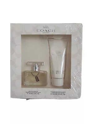 Signature Coach New York Woman's Gift Set NEW IN BOX • $45.99