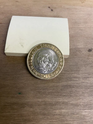 £560 • Buy William Shakespeare 2 Pound Coin Skull Error 2016