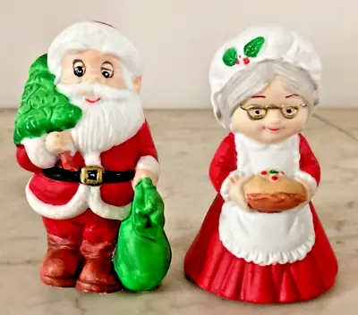 Mr & Mrs Claus Salt & Pepper Shakers Russ & Berrie Co. • $12.89