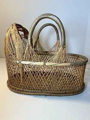 Vintage 1970's Wicker Bassinet 10.5  X 7  Baby Shower Decor Baby Doll Bed • $28