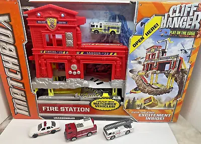 Matchbox Cliff Hanger Fire Station W5882 2011 NEW Never Opened Playset + Cars • $30