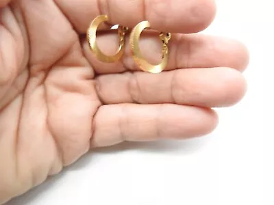 Signed Monet Line Textured Gold Tone Metal Flat Hoop Clip On Earrings Vintage • $11.49