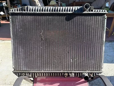 Behr Radiator For Mercedes-Benz 500SEC 500SEL CL500 S500 • $99