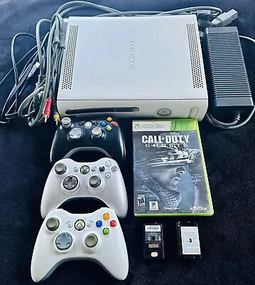 Microsoft Xbox 360 60G￼B White Console With 3 Controllers 1 Game And All Cables • $125
