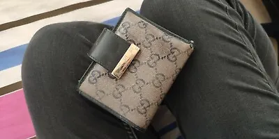 $157 • Buy Gucci Signature Wallet Grey Authentic Gucci Women's Purse Preloved Secondhand