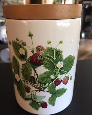 VINTAGE PORTMEIRION CANISTER With LID SUMMER STRAWBERRIES 5.25”CERAMIC • $25