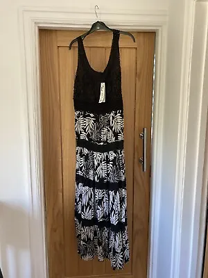 £10 • Buy Brand New Black And White Maxi Dress Size 10 From Roman