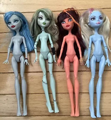 Monster High Doll Lot Of 4 - Cleolei Abbey Ghoulia Yelps  Frankie Stein • $29.90