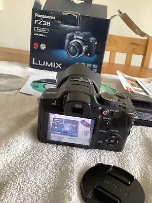 Panasonic LUMIX DMC-FZ38 12.1MP Digital Camera - Black • £38