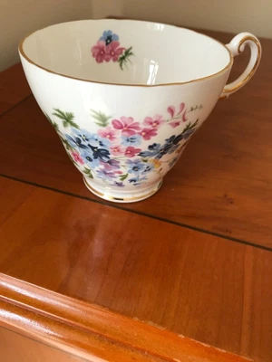 £3.50 • Buy Regency Make, English Bone China Tea Cup. Flowery Pattern.
