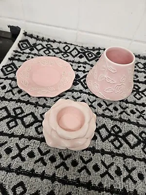 Yankee Candle Small Embossed Pink Rose Shade With Tray And Tealight Holder  • £11.99