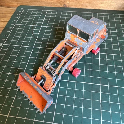 £1.99 • Buy LESNEY/MATCHBOX KING SIZE No. K-3  HATRA  TRACTOR SHOVEL FOR RESTORATION 