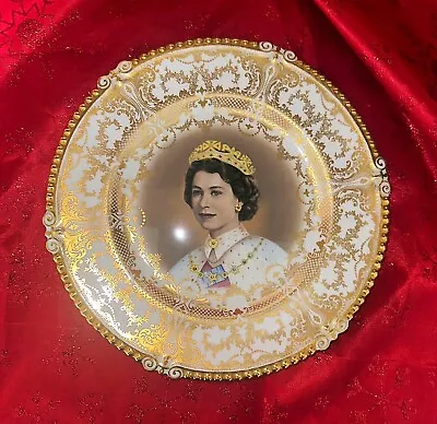 Queen Elizabeth Aynsley Deluxe Coronation Plate • $89.99