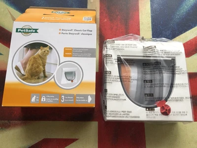 £15 • Buy PetSafe  Staywell Deluxe 4 Way Locking Cat Cats Pet Flap - White Brand NEW