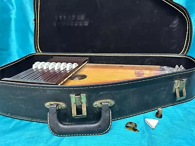 Vintage AUTO HARP CHROMAHARP With Case. • $90