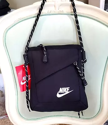 $29.99 • Buy Nike Unisex Shoulder Bag Crossbody Purse NWT School Handbag FREE SHIPPING
