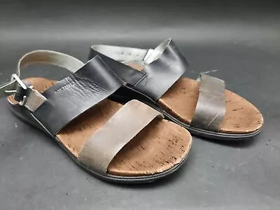 Women's Merrell Brown Leather Sandals Sz 9 • $14.99